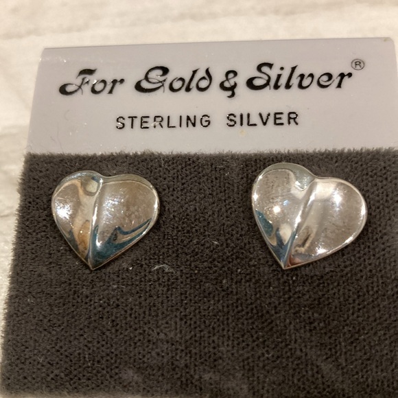 Sterling silver heart post earrings - Picture 2 of 7
